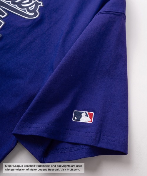 MLB（メジャーリーグベースボール）の「【MAJOR LEAGUE BASEBALL/メジャーリーグベースボール】MLB 6TEAM LOGO フロントビッグロゴ刺繍＆バックサークルロゴ ワッペンデザイン 半袖Tシャツ（Tシャツ/カットソー・メンズ・ダークグリーン/ネイビー/グレー/ロイヤルブルー/ブラック/ブラック系その他/アッシュグレー/オフホワイト/ホワイト/グリーン・M/L/XL）」の14枚目の写真