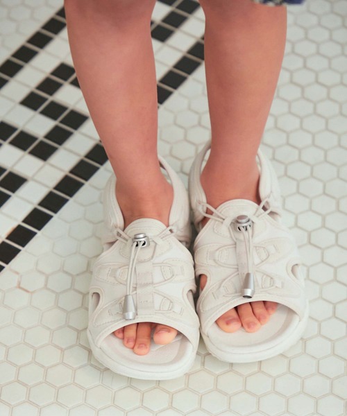 GERRY（ジェリー）の「【KIDS】【GERRY/ジェリー別注】アジャストスピンドルスニーカーサンダル/リンクコーデ（サンダル・キッズ・キナリ/ブラック・20/19/22/21）」の5枚目の写真