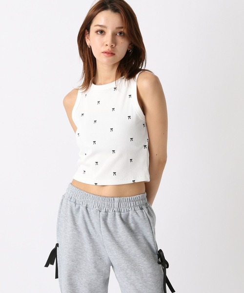 FOREVER 21（フォーエバー トゥエンティーワン）の「【2024SS】カラーアメスリタンク（タンクトップ・レディース・ホワイト系その他/レッド/ブラック/オフホワイト/ブラック系その他/ホワイト×ブラック/グレー×ホワイト・SMALL/MEDIUM）」の3枚目の写真