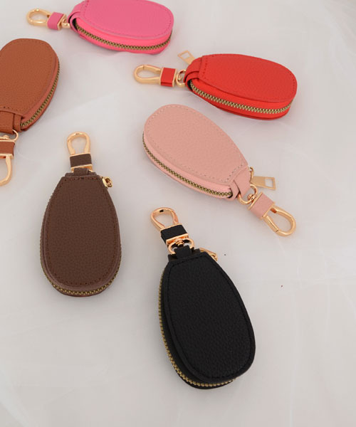 TONE SELECT GOODS（トーンセレクトグッズ）の「【float】シンプル ラウンド キーケース 【7色展開】(チェーン付き)（キーケース/キーアクセサリー・レディース・ダークブラウン/ピンク/レッド/ブラック/ベビーピンク/ライトブラウン/ワインレッド・FREE）」の10枚目の写真