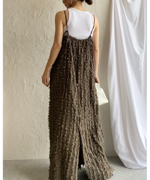 She's Closet(シーズクローゼット)の「ロング丈カットフリンジジャガードキャミワンピース(ワンピース・レディース・ブラウン/アイボリー/ブラック・FREE)」の5枚目の写真