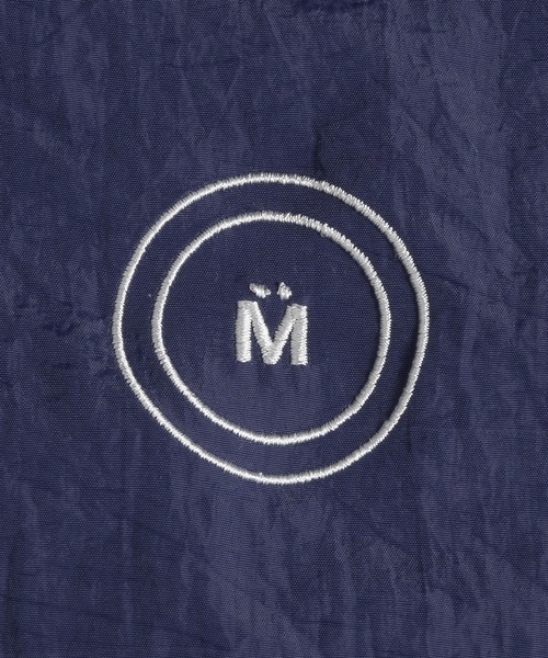 MUHET(ミュエータ)の「Vネックナイロントップス(Tシャツ/カットソー・レディース・レッド/チャコールグレー/ネイビー・MEDIUM/X-LARGE)」の14枚目の写真