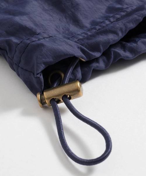 MUHET(ミュエータ)の「Vネックナイロントップス(Tシャツ/カットソー・レディース・レッド/チャコールグレー/ネイビー・MEDIUM/X-LARGE)」の17枚目の写真