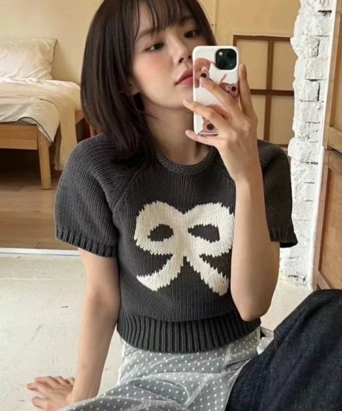 .KOM(ドットコム)の「A'GEM/9 × .kom 『.KOM/ドットケーオーエム』リボンニット 半袖(Tシャツ/カットソー・レディース・ピンク/アイボリー/グレー・FREE)」の4枚目の写真