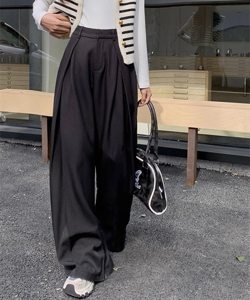 c.u.l(シーユーエル)の「ハイウエストパンツ ドレープルーズスラックス culw710(スラックス・レディース・ブラック/グレー/ブラウン・L/M)」の9枚目の写真