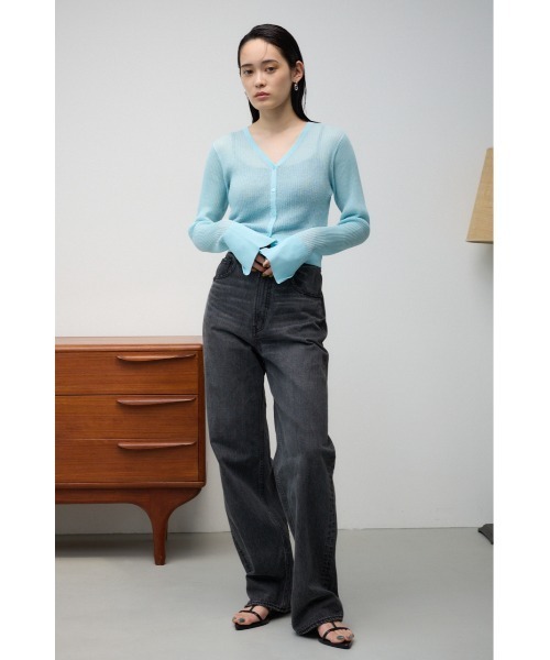 AZUL by moussy（アズールバイマウジー）の「シアーリブショートカーデ（カーディガン/ボレロ・レディース・グレー/レッド/ブラック/ライトブルー・FREE）」の7枚目の写真