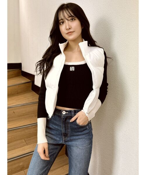 GYDA(ジェイダ)の「GYGYフェイクレザー中綿ショートベスト(ベスト・レディース・ブラック/オフホワイト・FREE)」の2枚目の写真