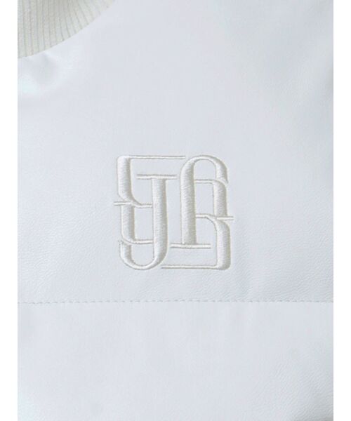 GYDA(ジェイダ)の「GYGYフェイクレザー中綿ショートベスト(ベスト・レディース・ブラック/オフホワイト・FREE)」の5枚目の写真