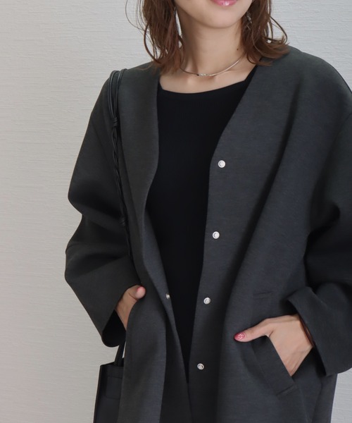 libelle more(リベル モア)の「ダンボールポンチノーカラーフレアーブルゾン(ブルゾン・レディース・カーキ/グレイッシュベージュ/チャコールグレー/ブラック/モカ・L/M)」の15枚目の写真