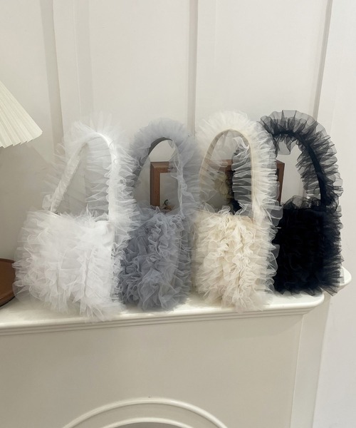 LA VORAGINE（ラ ヴォラジネ）の「全体チュールフリル　大人可愛いハンドバッグ（ハンドバッグ・レディース・ホワイト/ベージュ/ブラック/グレー・FREE）」の9枚目の写真