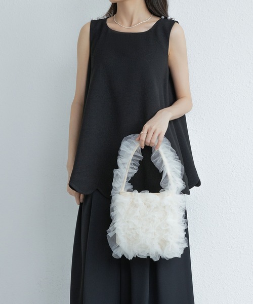 LA VORAGINE（ラ ヴォラジネ）の「全体チュールフリル　大人可愛いハンドバッグ（ハンドバッグ・レディース・ホワイト/ベージュ/ブラック/グレー・FREE）」の15枚目の写真