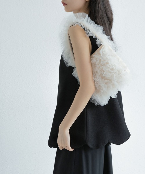 LA VORAGINE（ラ ヴォラジネ）の「全体チュールフリル　大人可愛いハンドバッグ（ハンドバッグ・レディース・ホワイト/ベージュ/ブラック/グレー・FREE）」の14枚目の写真
