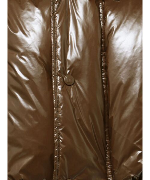 EMODA（エモダ）の「コンパクトパッファーダウンベスト（ダウンベスト・レディース・ブラック/アイボリー/ブラウン/グレー・FREE）」の6枚目の写真