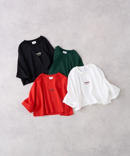 LANVIN en Bleu(ランバンオンブルー)の「クロップドワンポイントロゴT(Tシャツ/カットソー・レディース・ブラック/オフホワイト/グリーン/レッド・38)」の2枚目の写真