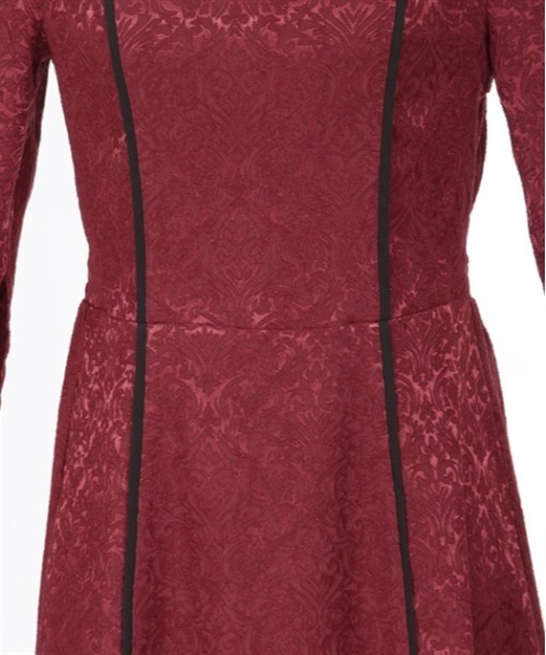 axes femme POETIQUE（アクシーズファムポエティック）の「チャイナスリット袖ロングワンピース（ワンピース・レディース・グリーン/ブラック/ワイン・MEDIUM）」の12枚目の写真