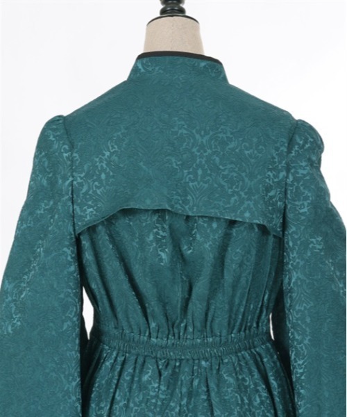 axes femme POETIQUE（アクシーズファムポエティック）の「チャイナスリット袖ロングワンピース（ワンピース・レディース・グリーン/ブラック/ワイン・MEDIUM）」の20枚目の写真