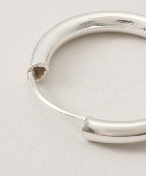 JOURNAL STANDARD relume（ジャーナルスタンダード　レリューム）の「RELUME プレーンフープピアス（ピアス（両耳用）・レディース・シルバー・FREE）」の5枚目の写真