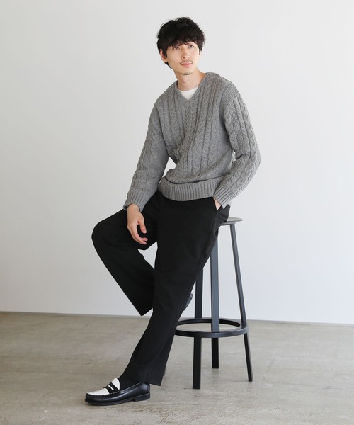 SPU（スプ）の「セミワイドシルエットケーブル編みVネックニット（ニット/セーター・メンズ・テラコッタ/ベージュ系/チャコール/モカ/ネイビー/ブラック/ブルーグレー/カーキ/ワイン/オフホワイト/杢グレー・S/M/L/XL）」の12枚目の写真