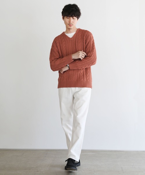 SPU（スプ）の「セミワイドシルエットケーブル編みVネックニット（ニット/セーター・メンズ・テラコッタ/ベージュ系/チャコール/モカ/ネイビー/ブラック/ブルーグレー/カーキ/ワイン/オフホワイト/杢グレー・S/M/L/XL）」の15枚目の写真