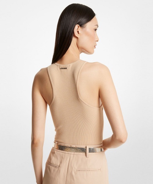 MICHAEL KORS(マイケルコース)の「リブ ストレッチニット レーサーバック ボディスーツ(その他トップス・レディース・ベージュ系・XS/S/M)」の4枚目の写真