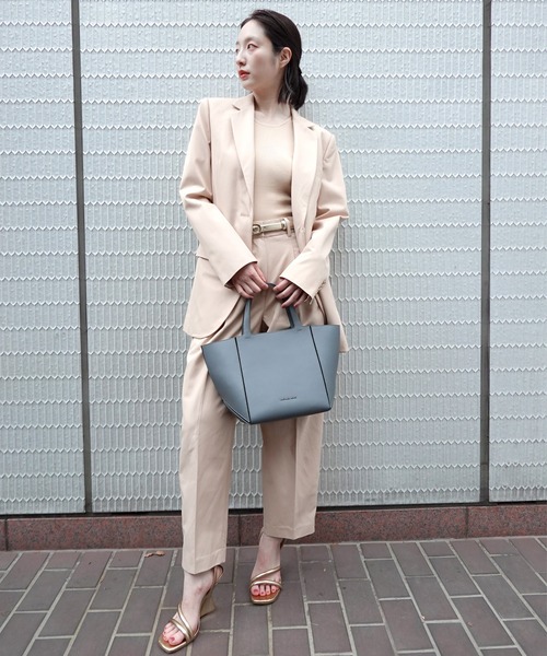MICHAEL KORS(マイケルコース)の「リブ ストレッチニット レーサーバック ボディスーツ(その他トップス・レディース・ベージュ系・XS/S/M)」の2枚目の写真