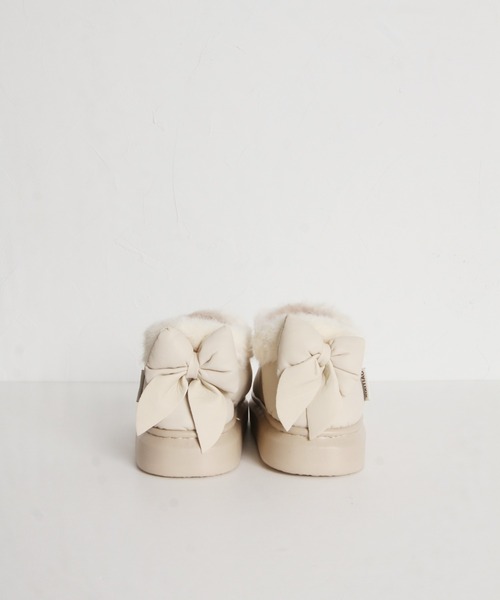 tocco closet（トッコ　クローゼット）の「【ZOZO限定】リボンファースノーブーツ（ブーツ・レディース・ブラック/アイボリー・M/L）」の14枚目の写真