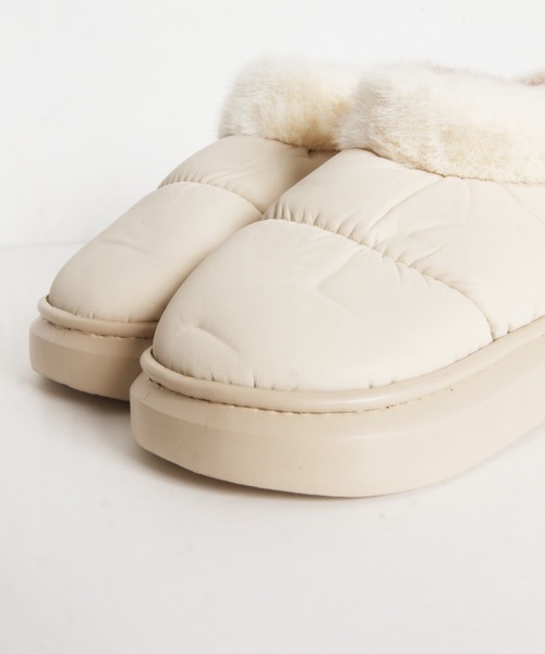 tocco closet（トッコ　クローゼット）の「【ZOZO限定】リボンファースノーブーツ（ブーツ・レディース・ブラック/アイボリー・M/L）」の17枚目の写真