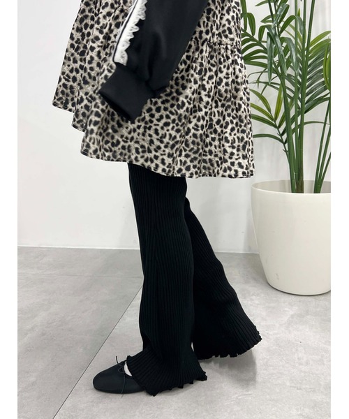 WC(ダブル シー)の「太リブフレアパンツ(その他パンツ・レディース・ブラック/グレー・FREE)」の1枚目の写真