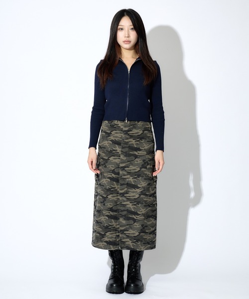 tinkerend(ティンカーエンド)の「Camouflage Slit Denim Skirt / カモフラージュ柄スリットデニムスカート(スカート・レディース・カモフラージュ・2/1)」の7枚目の写真