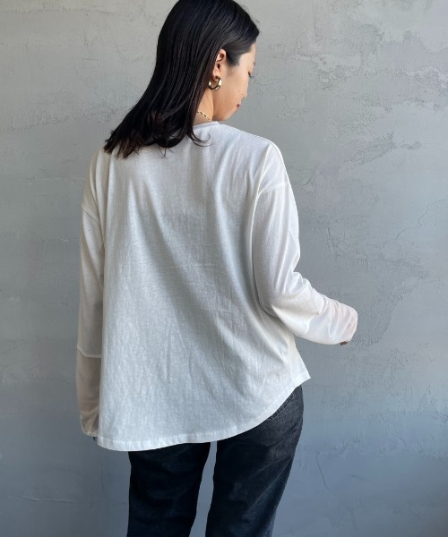 nenom（ネノム）の「[nenom/ネノム] 袖チュール切り替え シアートップス【追加】（Tシャツ/カットソー・レディース・ブラック/オフホワイト/ライトグレー・F）」の15枚目の写真