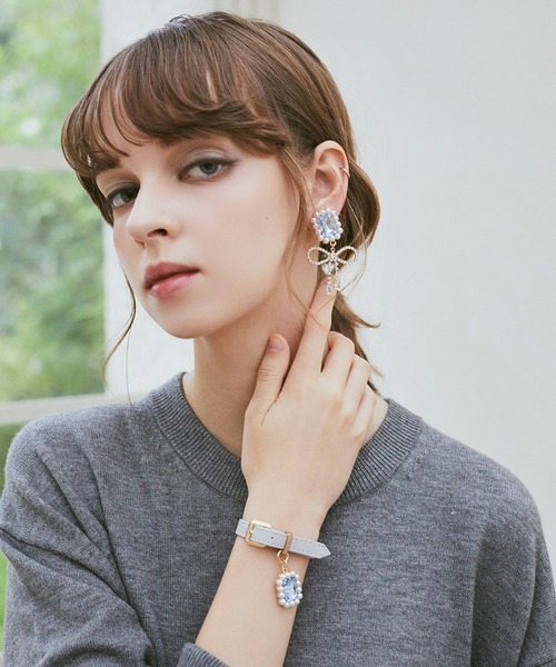 Maison de FLEUR(メゾンドフルール)の「パールビジューブレスレット(ブレスレット・レディース・サックスブルー/ブラック/ピンク系その他3・FREE)」の6枚目の写真