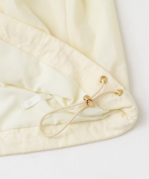 URBAN RESEARCH ROSSO WOMEN（アーバンリサーチ　ロッソ）の「ギャザーボリュームブルゾン（ブルゾン・レディース・オフホワイト/ブラック/ライトカーキ・FREE）」の9枚目の写真