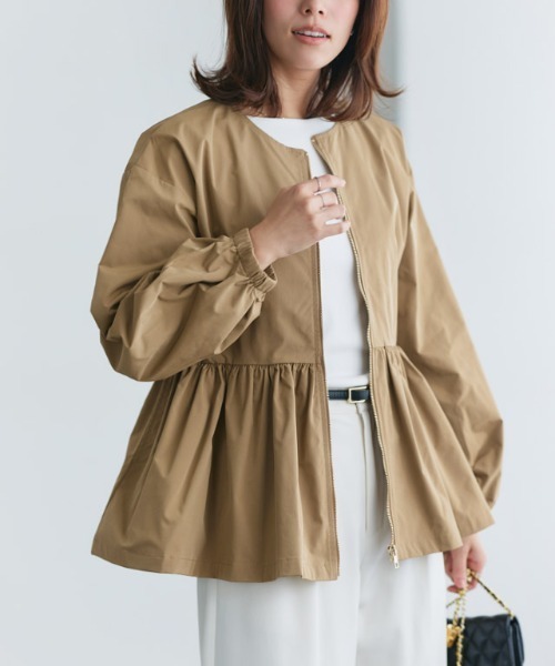 Pierrot（ピエロ）の「ヘムフレアノーカラーブルゾン（ブルゾン・レディース・ベージュ/ネイビー/ベージュ系その他/ブラック・M/S/L/LL）」の12枚目の写真