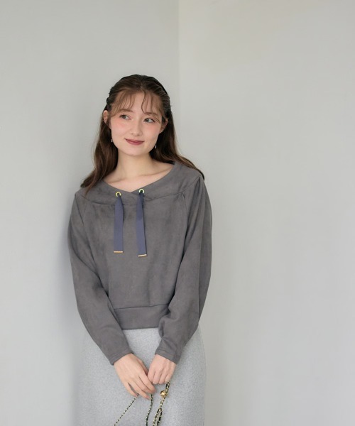 12Twelve Agenda（トゥエルブ　アジェンダ）の「フェイクスエードフード風プルオーバー（Tシャツ/カットソー・レディース・グレイッシュベージュ/ピンク/チャコールグレー・M）」の5枚目の写真