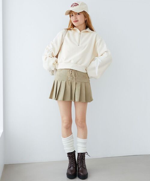 MAJESTIC LEGON（マジェスティックレゴン）の「レースリボンショート裏起毛スウェット（スウェット・レディース・アイボリー/グレー/チャコールグレー・MEDIUM）」の5枚目の写真