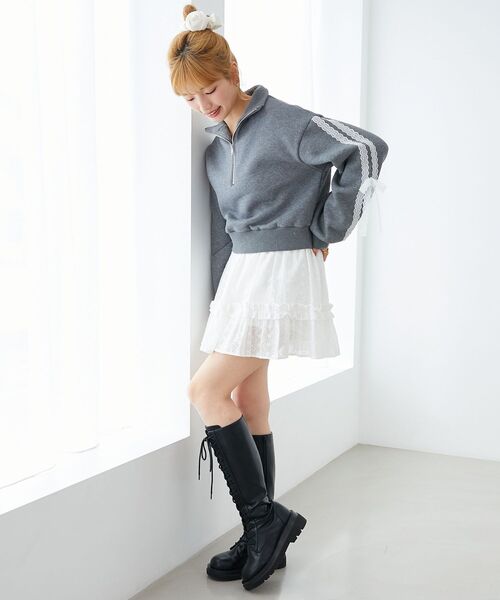 MAJESTIC LEGON（マジェスティックレゴン）の「レースリボンショート裏起毛スウェット（スウェット・レディース・アイボリー/グレー/チャコールグレー・MEDIUM）」の20枚目の写真