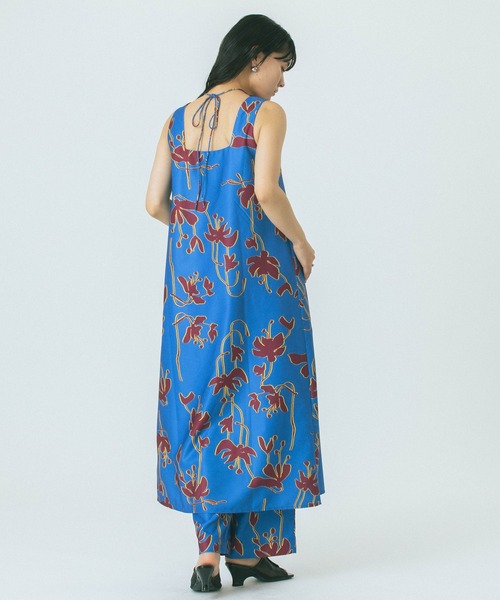 ROSE BUD(ローズバッド)の「FLOWER PRINT PANTS(その他パンツ・レディース・ブルー/オレンジ/ブラウン・ONE SIZE)」の16枚目の写真