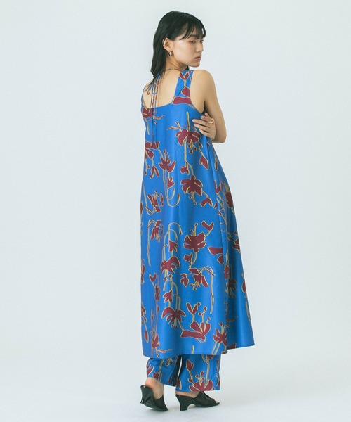 ROSE BUD(ローズバッド)の「FLOWER PRINT PANTS(その他パンツ・レディース・ブルー/オレンジ/ブラウン・ONE SIZE)」の17枚目の写真