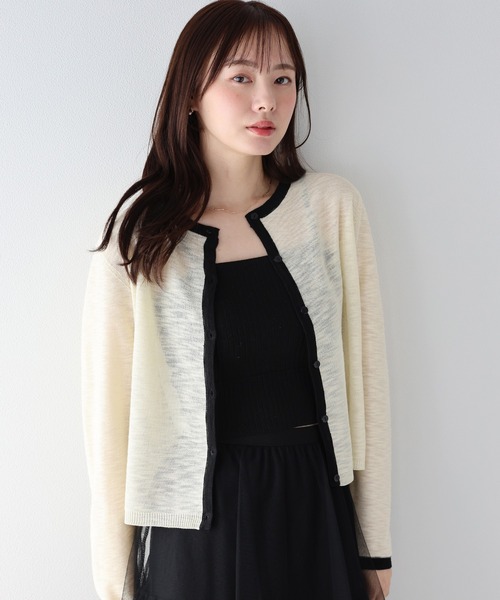 BLUEEAST（ブルーイースト）の「《新色追加/バイカラー》シアーニットカーディガン（カーディガン/ボレロ・レディース・ブラック/オフホワイト/ブルー/パープル/レッド/ホワイト系/グレー系/ネイビー系/イエロー・MEDIUM）」の3枚目の写真