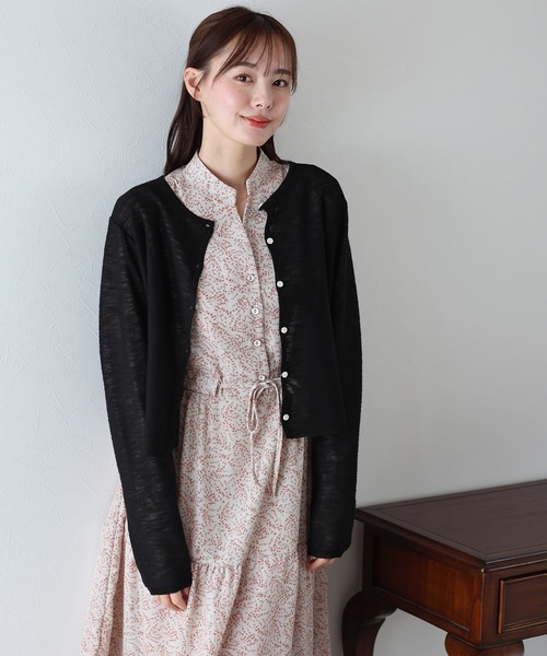 BLUEEAST（ブルーイースト）の「《新色追加/バイカラー》シアーニットカーディガン（カーディガン/ボレロ・レディース・ブラック/オフホワイト/ブルー/パープル/レッド/ホワイト系/グレー系/ネイビー系/イエロー・MEDIUM）」の17枚目の写真