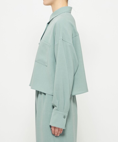 uncrave(アンクレイヴ)の「ドライタッチトロ ショートシャツ(シャツ/ブラウス・レディース・ブラック系/サックスブルー系/アイボリー系/グレー系/ライトイエロー系・2/1)」の8枚目の写真