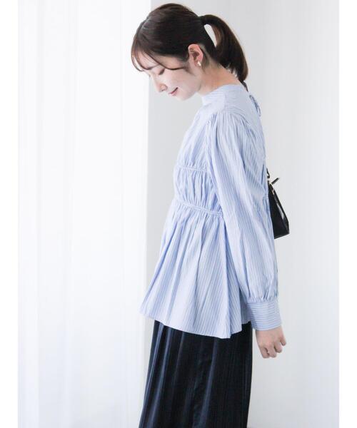 Te chichi TERRASSE(テチチテラス)の「シャーリング前後2WAYブラウス(シャツ/ブラウス・レディース・サックスブルー/ネイビー/グリーン・F)」の10枚目の写真