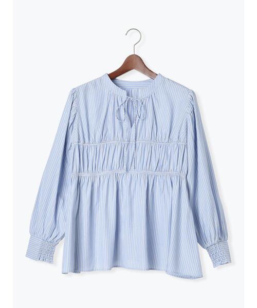 Te chichi TERRASSE(テチチテラス)の「シャーリング前後2WAYブラウス(シャツ/ブラウス・レディース・サックスブルー/ネイビー/グリーン・F)」の12枚目の写真