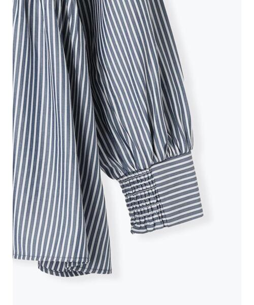 Te chichi TERRASSE(テチチテラス)の「シャーリング前後2WAYブラウス(シャツ/ブラウス・レディース・サックスブルー/ネイビー/グリーン・F)」の17枚目の写真