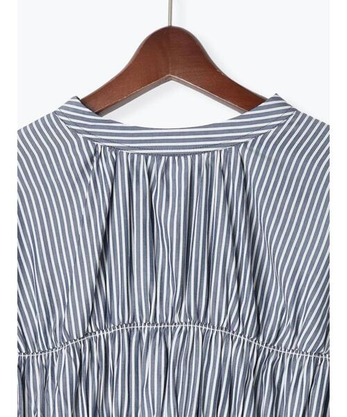 Te chichi TERRASSE(テチチテラス)の「シャーリング前後2WAYブラウス(シャツ/ブラウス・レディース・サックスブルー/ネイビー/グリーン・F)」の19枚目の写真