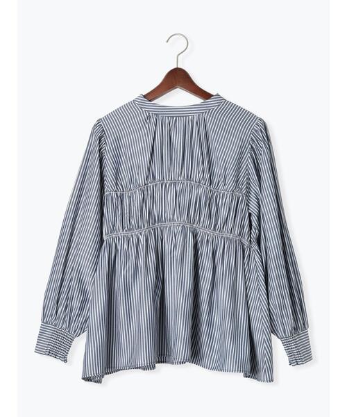 Te chichi TERRASSE(テチチテラス)の「シャーリング前後2WAYブラウス(シャツ/ブラウス・レディース・サックスブルー/ネイビー/グリーン・F)」の21枚目の写真