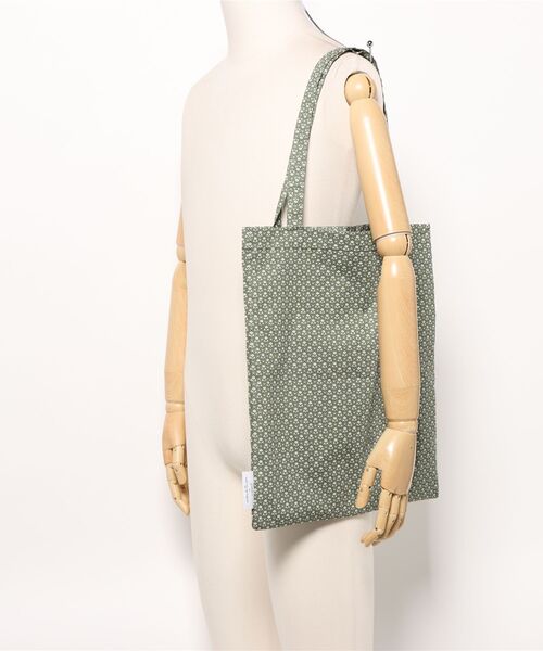 contra bo nepre(コントラ ボ ネプレ )の「【a.depeche/アデペシュ】トートバッグ USINE pattern tote bag TSUKIMISOU おしゃれなギフトに最適!(トートバッグ・レディース・グリーン・FREE)」の5枚目の写真