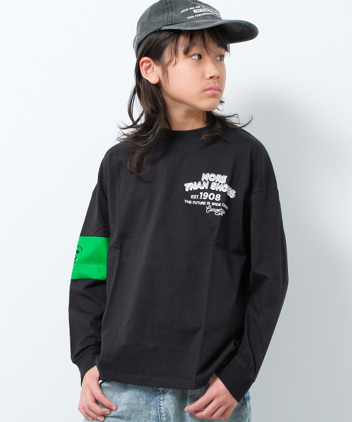CONVERSE（コンバース）の「CONVERSE 別注袖ラインプリントロングTシャツ（Tシャツ/カットソー・キッズ・ブラック/グリーン/チャコールグレー・160/150/140/130）」の4枚目の写真