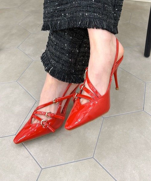 ROYAL PARTY(ロイヤルパーティー)の「ストラップパンプス(パンプス・レディース・レッド/ベージュ/ブラック・MEDIUM/LARGE)」の1枚目の写真