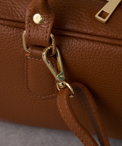 AULENTTI（オウレンティ）の「【AULENTTI】追加入荷 / 2wayレザーボストンショルダーバッグ LB-85929-DO（ショルダーバッグ・レディース・ブラック/ブラウン/グレイッシュベージュ・FREE）」の16枚目の写真